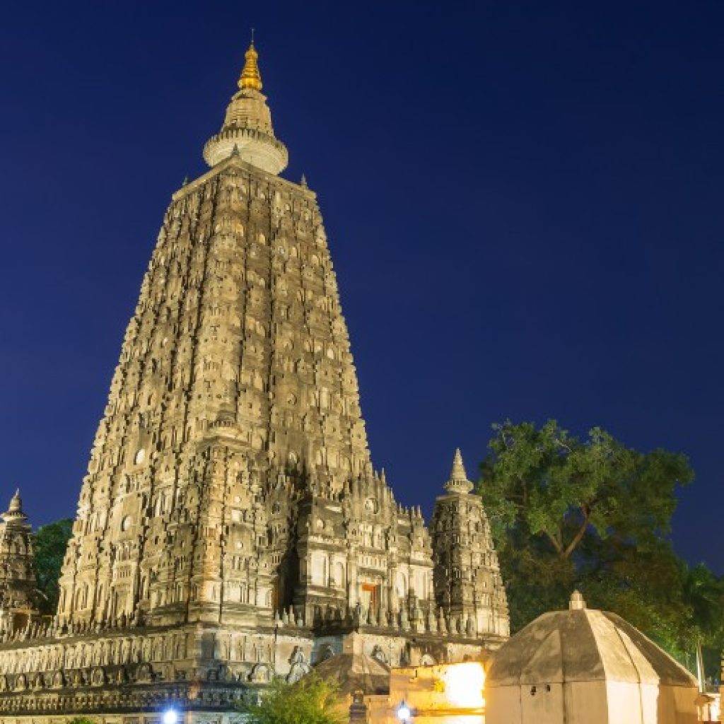 Luxury Golden Triangle Tour with Khajuraho Varanasi