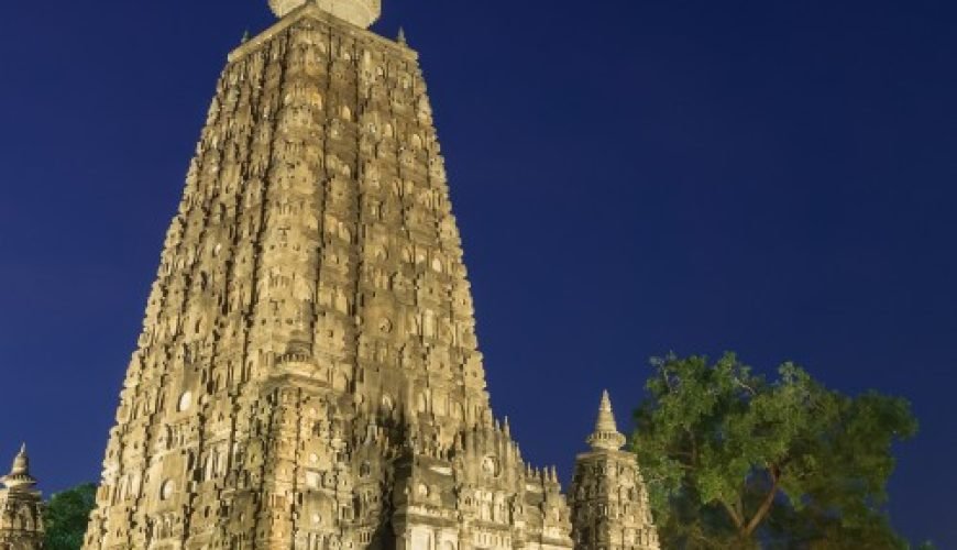 Luxury Golden Triangle Tour with Khajuraho Varanasi
