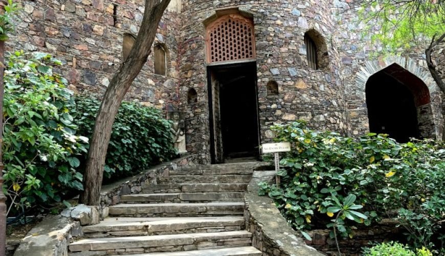 GOLDEN TRIANGLE TOUR FOR COUPLES