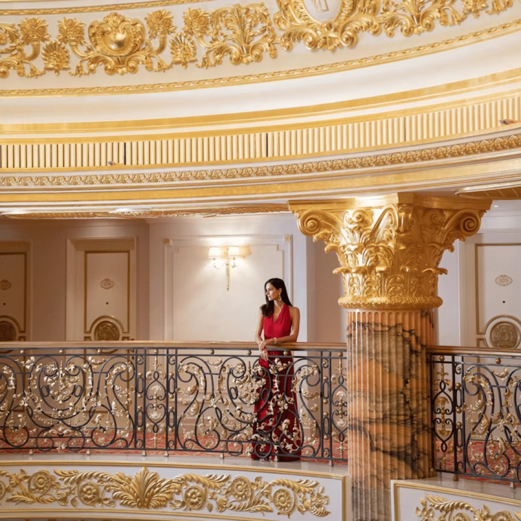 Tailored Royal Experiences